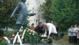 Magyar Dráma Napja születésnapi köszöntőkkel