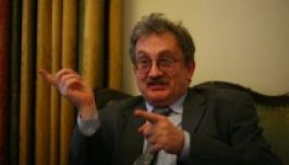 Füzes Oszkárnál is tiltakoztak a romániai örmények