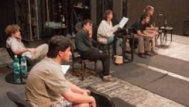 Az imposztorral és A fösvénnyel készül a Tamási Áron Színház