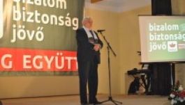 Seres Dénes a képviselők háznagya maradt