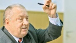 Jogi bizottság: Sergiu Andonnak távoznia kell a parlamentből