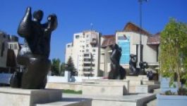 Pótolják az ellopott szobrokat Marosvásárhelyen