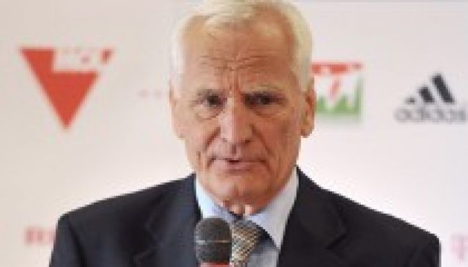 Nem engedik el ingyen Douchev-Janics Natasát