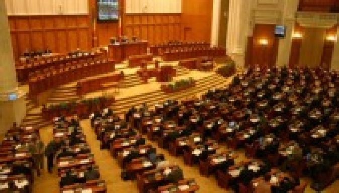 EMNP-elmélet: két magyar párt a parlamentben