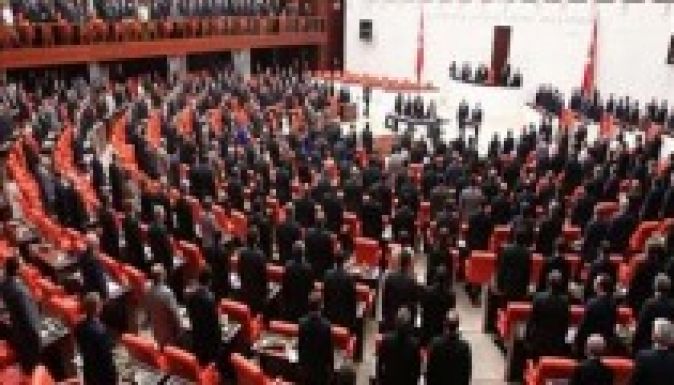 Török parlamenti felhatalmazás a külföldi hadműveletekre