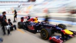 Vettel az első kanyarban elintézte Koreát