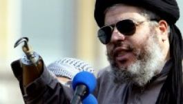 Nagy-Britannia kiadta Abu Hamzát az Egyesült Államoknak