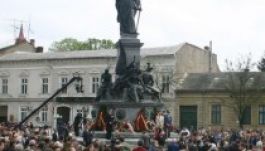 A „magyar irredentizmus” ellen tüntet az Új Jobboldal