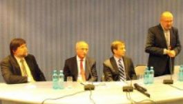 A válságról faggatták Bajnai Gordont Nagyváradon