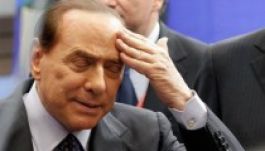 Négy év börtönre ítélték Silvio Berlusconit