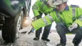 Idén nagyobb büntetés jár a téligumik hiányáért