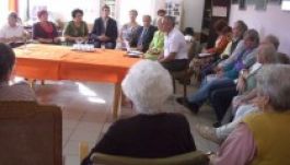 Az idősek előtt tisztelegtek Marosvásárhelyen