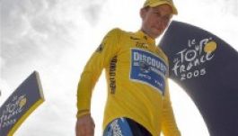 Lance Armstrongtól 12 millió dollárt követelnek