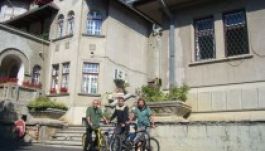 Gurul a rádió: kulturális és technikai szakadékokra derült fény Berlinben