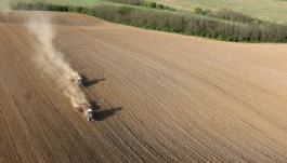 A kormány korlátozná a külföldiek termőföldvásárlását