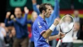 Stepánek megverte Almagrót, a cseheké a Davis-kupa