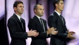 FIFA-Aranylabda: Messi, Iniesta vagy Ronaldo?