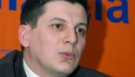 Lemondott a korrupcióval gyanúsított képviselő