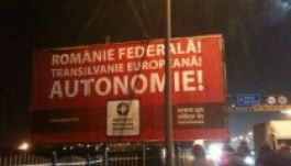 Eltávolították az EMNP szászfenesi óriásplakátját