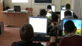 Bérrokont keres szülőértekezletre egy bukaresti diák