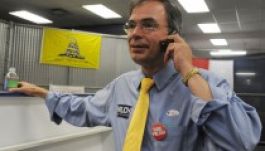 Aktívabb lenne magyar ügyekben Andy Harris