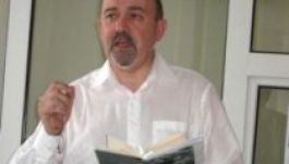 A debreceni Alföldtől irodalmi díjat kapott Markó Béla