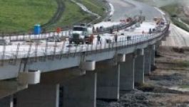 Felbontották a Nagylak-Arad autópálya kivitelezési szerződését