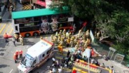 Péppé préselte egy hongkongi busz a sztárséfeket