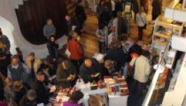 Nagyon jól fogytak a könyvek a könyvvásáron