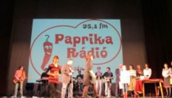 Teltházas gála a Paprika Rádió hatodik születésnapján