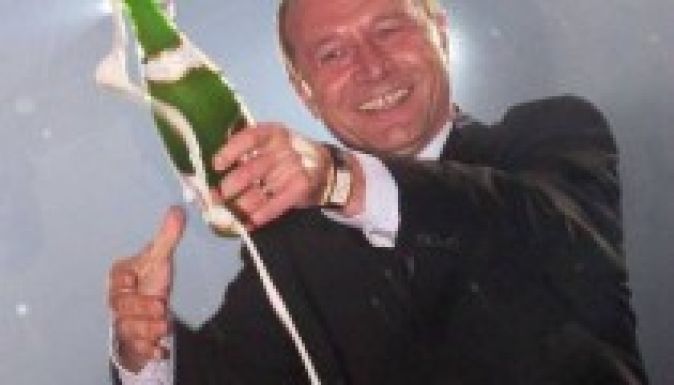 Traian Băsescu: legyen 2013 a nyugalom és a szolidaritás éve