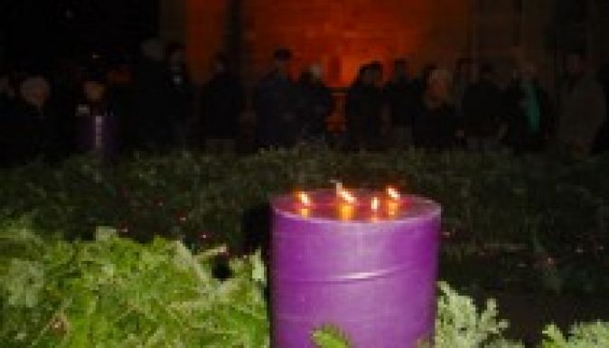 Meggyújtották az adventi lángot Kolozsvár főterén