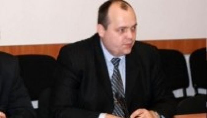 Négy és fél év felfüggesztett börtön Rácz Károlynak