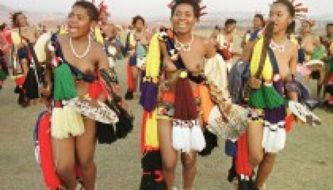 Szváziföldön csak a király előtt szabad pucérkodni