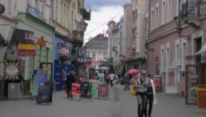 Magyarul is feliratozzák az ungvári járás középületeit