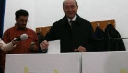 Băsescu: csak Tăriceanu tartaná a nyugati irányt