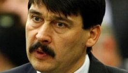 Áder: alkotmányosan aggályos az előregisztráció