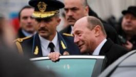 Kifütyölték az államfőt a román nemzeti ünnepen