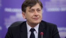 Crin Antonescu újévi békeüzeneteTraian Băsescunak