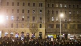 Általános sztrájkba kezdenek a magyar diákok