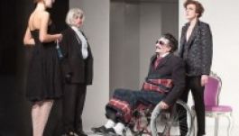 Ünnepi előadás a boldogságkeresésről Sepsiszentgyörgyön