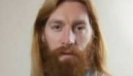 Kidobták, mert túlságosan hasonlított Jézusra