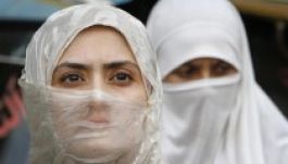 Erkölcsrombolóan öltözködnek a nők az iráni atomerőműben