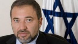 E-mailben mondott le Izrael külügyminisztere