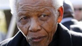 Otthon lábadozik a 95 éves Nelson Mandela