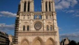 Fennállásának 850 éves évfordulóját ünnepli a párizsi Notre Dame 