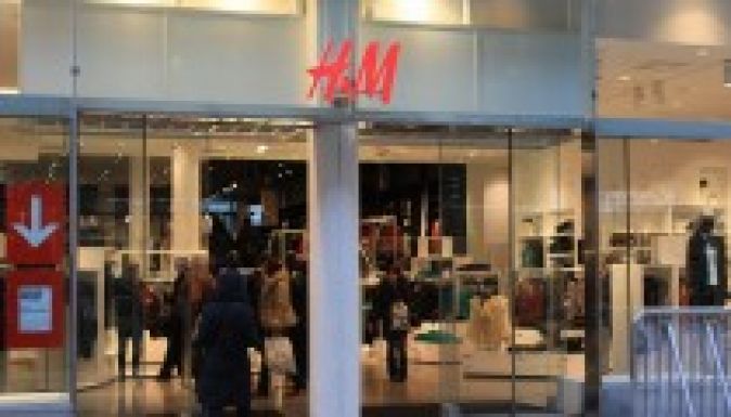 „Roncsprogramot” indít a H&M áruházlánc