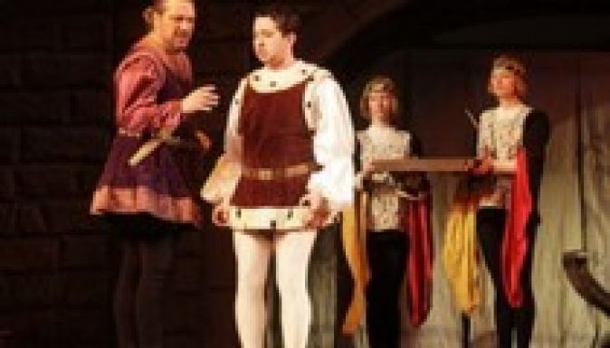 Hunyadi László - vendégművésszel és debüttel