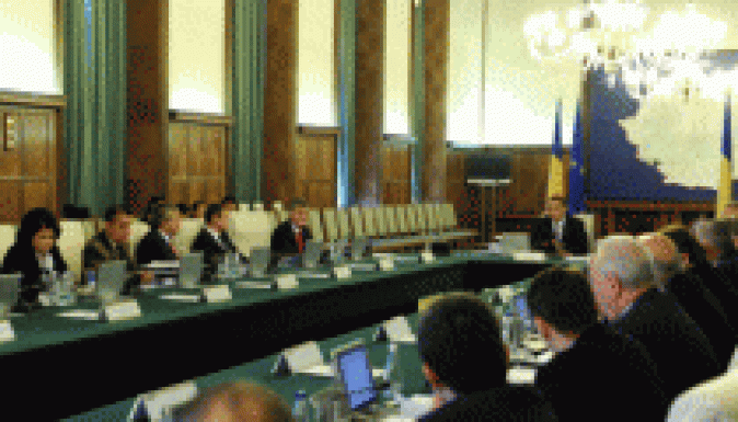 Létszámleépítést kért Victor Ponta a minisztereitől