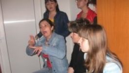 Sürgősségi hívószám siketek számára is